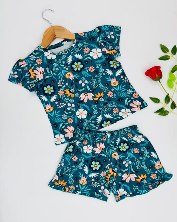 Girls Dark Viridian Green Meadow Bloom T-Shirt & Frill Shorts – Trendy Co-ord Set