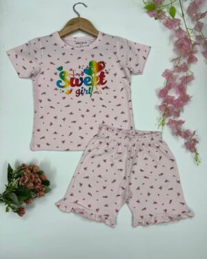 Girls Pastel Pink Smiley Daisy Delight T-Shirt & Frill Shorts – Trendy Co-ord Set