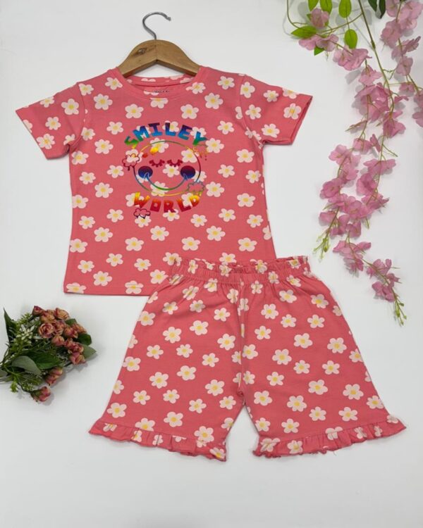 Girls Smiley Daisy T-Shirt & Frill Shorts – Trendy Co-ord Set