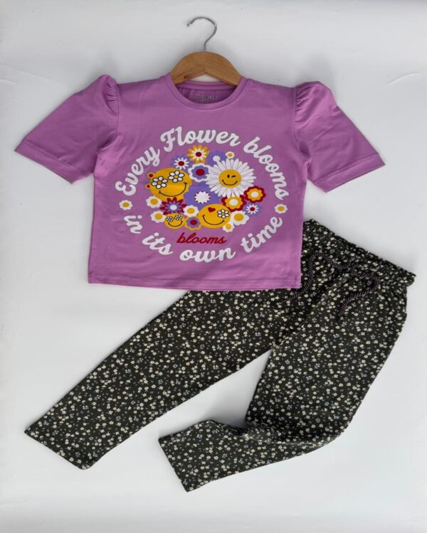 Girls Thulian Pink Flower Print T-Shirt & Black Printed Pyjama Set